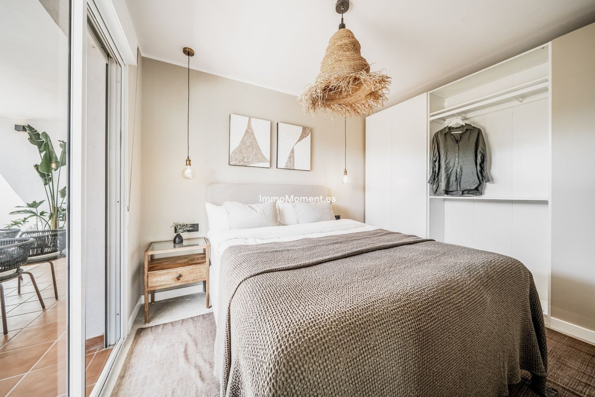 Resale - Apartment - Marbella - Nueva Andalucía
