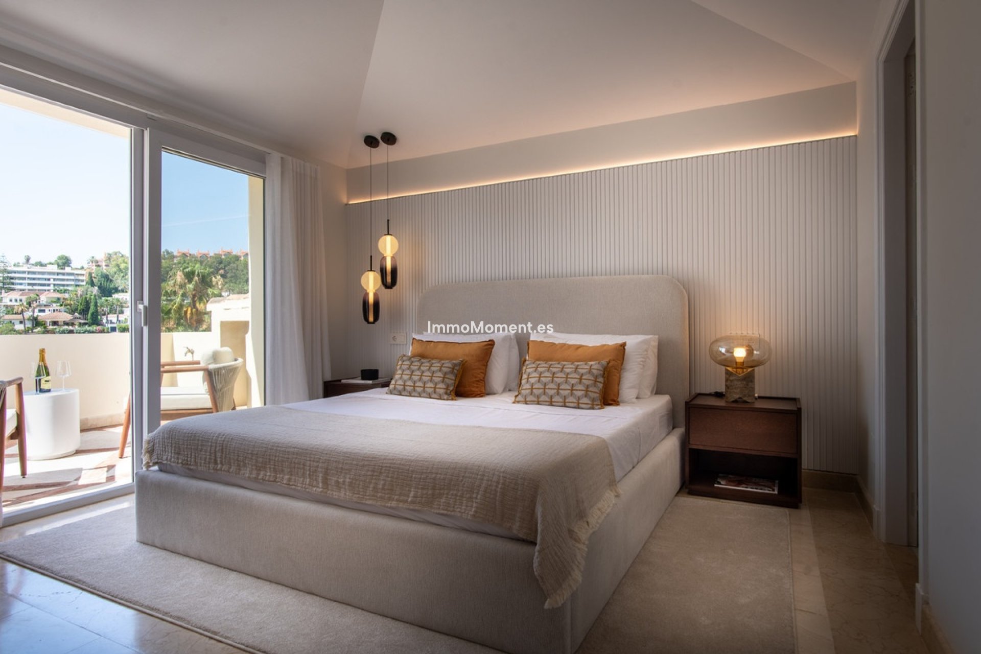 Resale - Apartment - Marbella - Nueva Andalucía