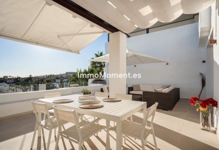 Resale - Apartment - Marbella - Nueva Andalucía
