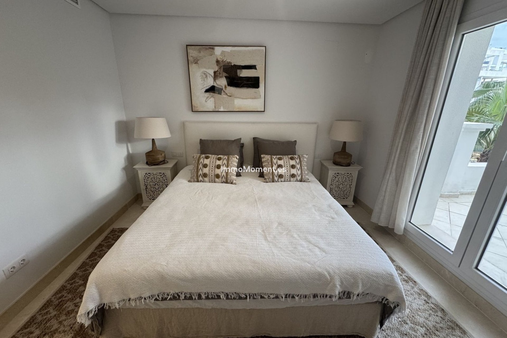 Resale - Apartment - Marbella - Nueva Andalucía