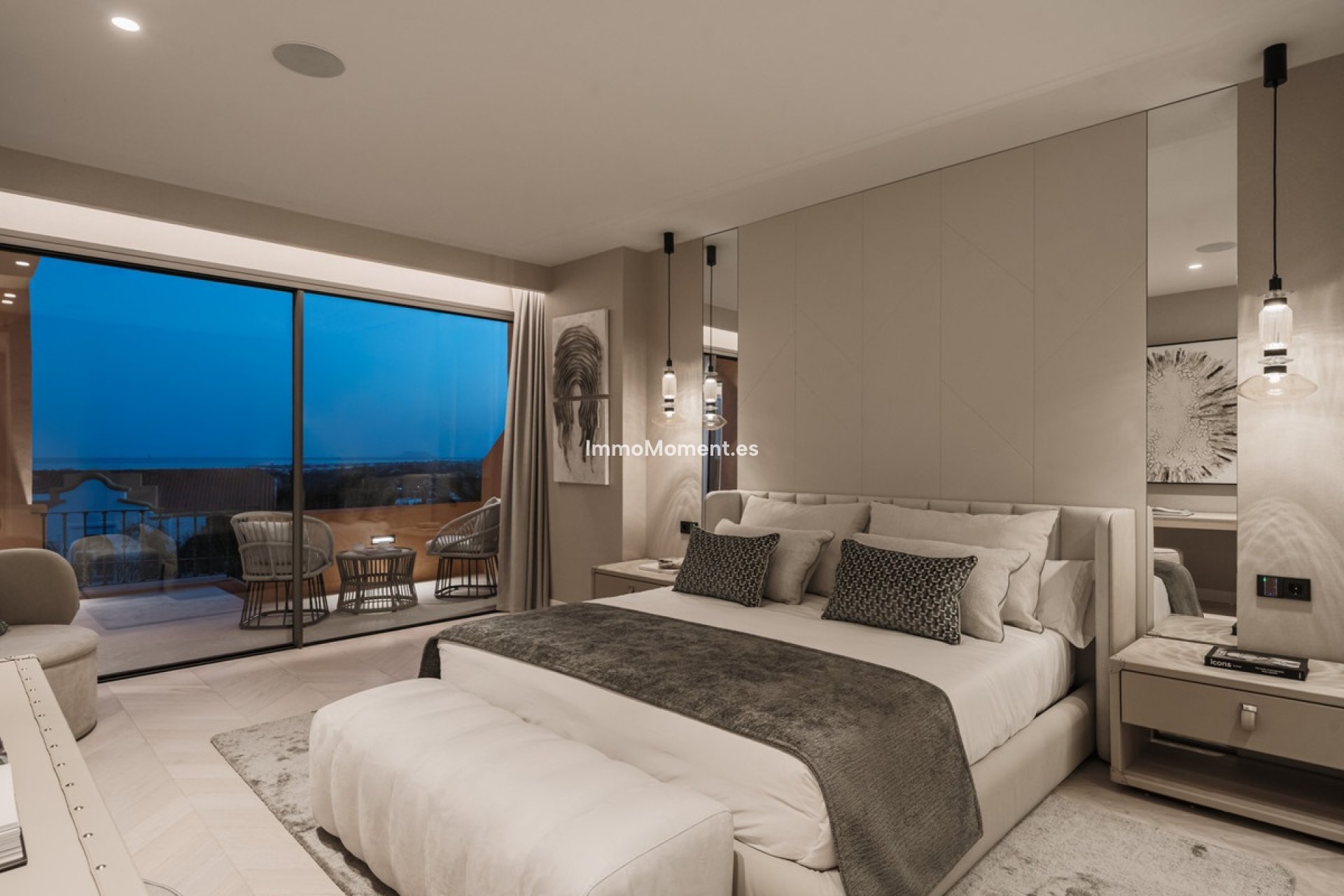 Resale - Apartment - Marbella - Nueva Andalucía