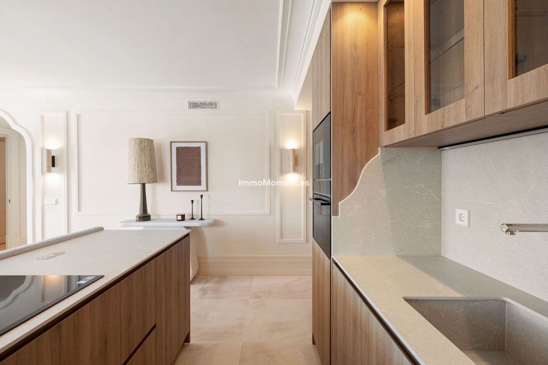 Resale - Apartment - Marbella - Nueva Andalucía