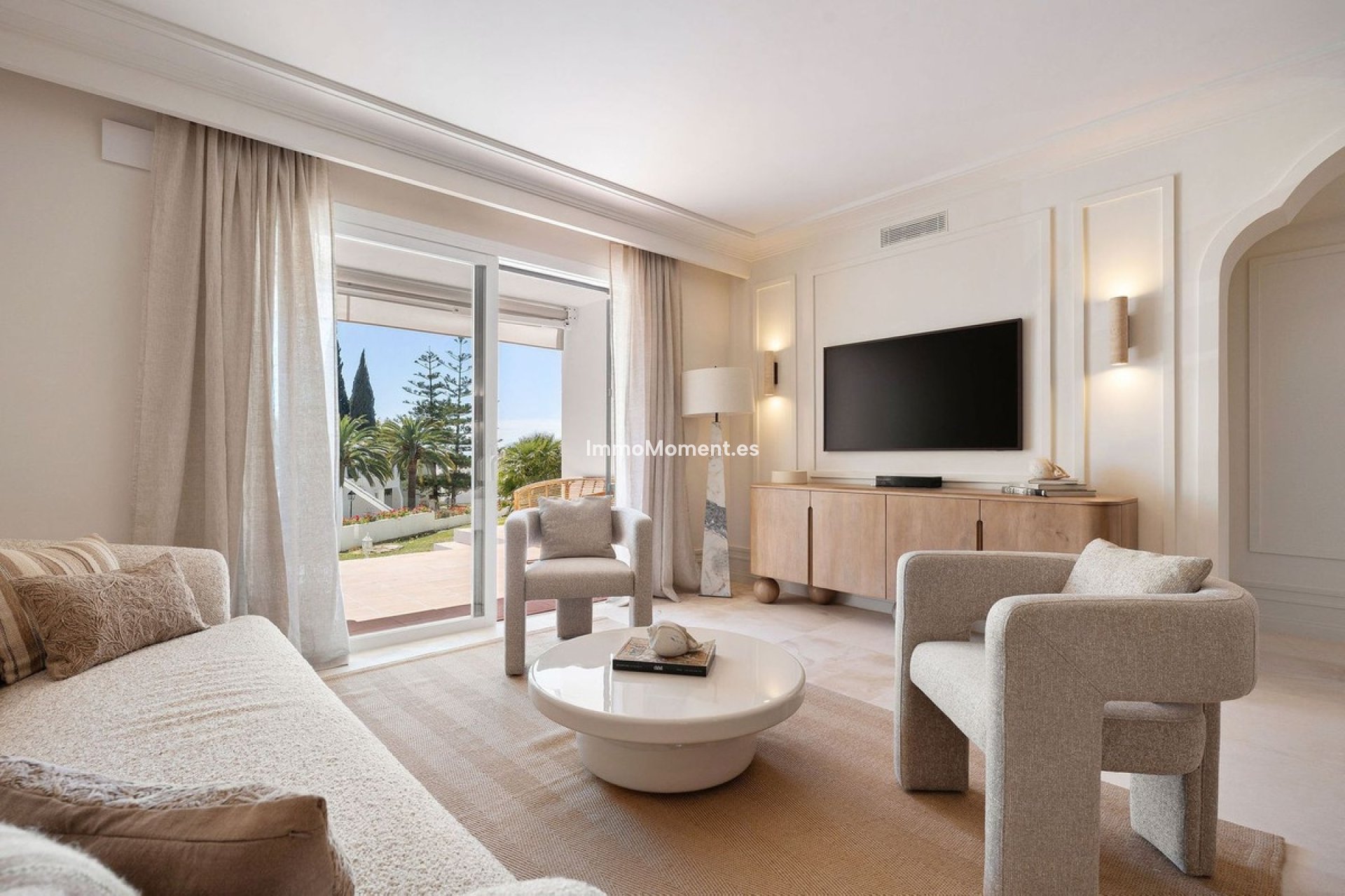 Resale - Apartment - Marbella - Nueva Andalucía