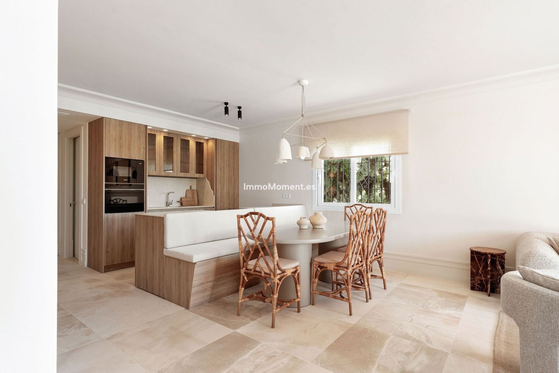 Resale - Apartment - Marbella - Nueva Andalucía