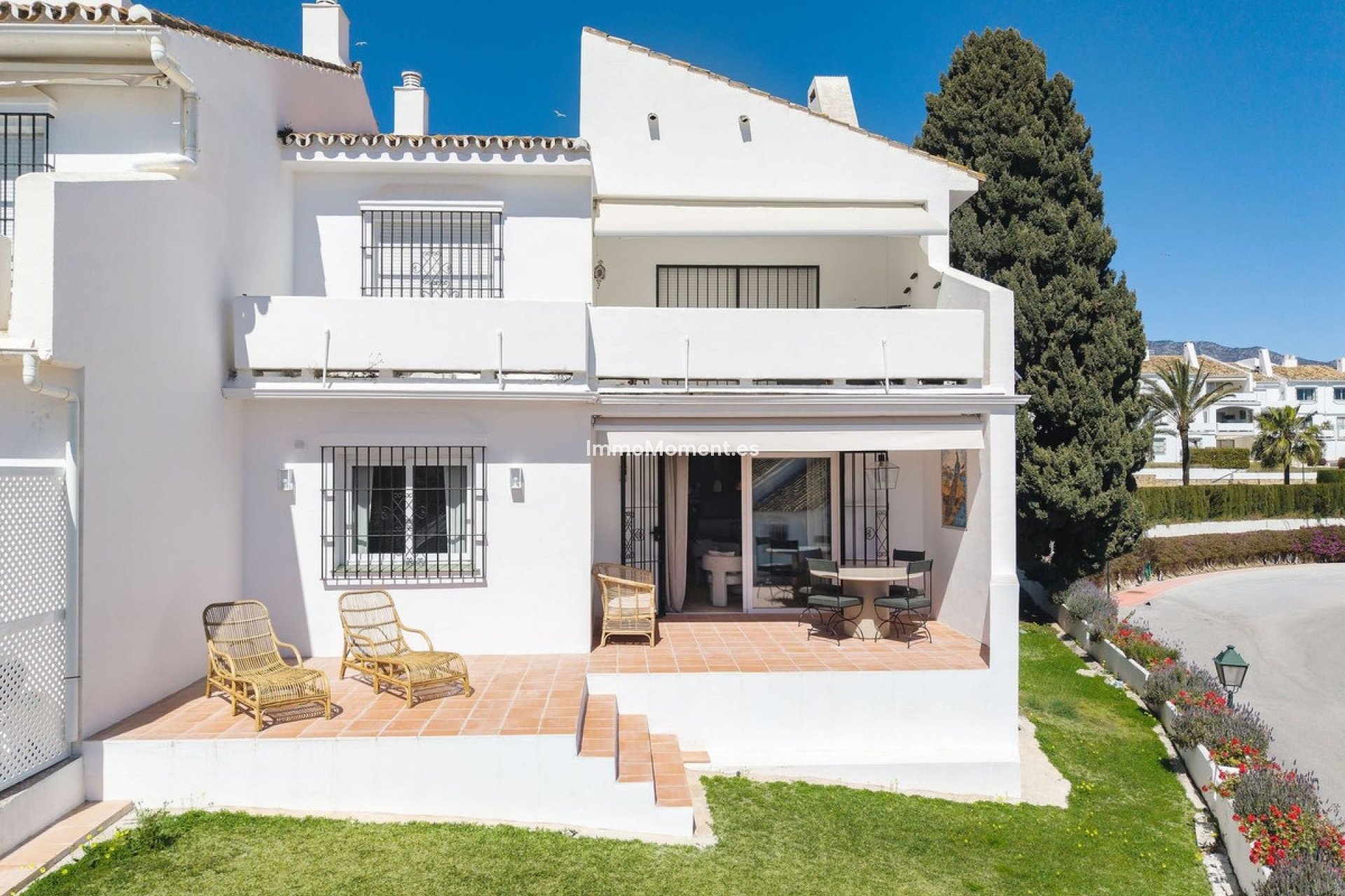 Resale - Apartment - Marbella - Nueva Andalucía