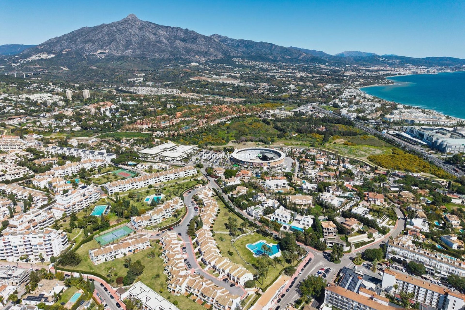 Resale - Apartment - Marbella - Nueva Andalucía