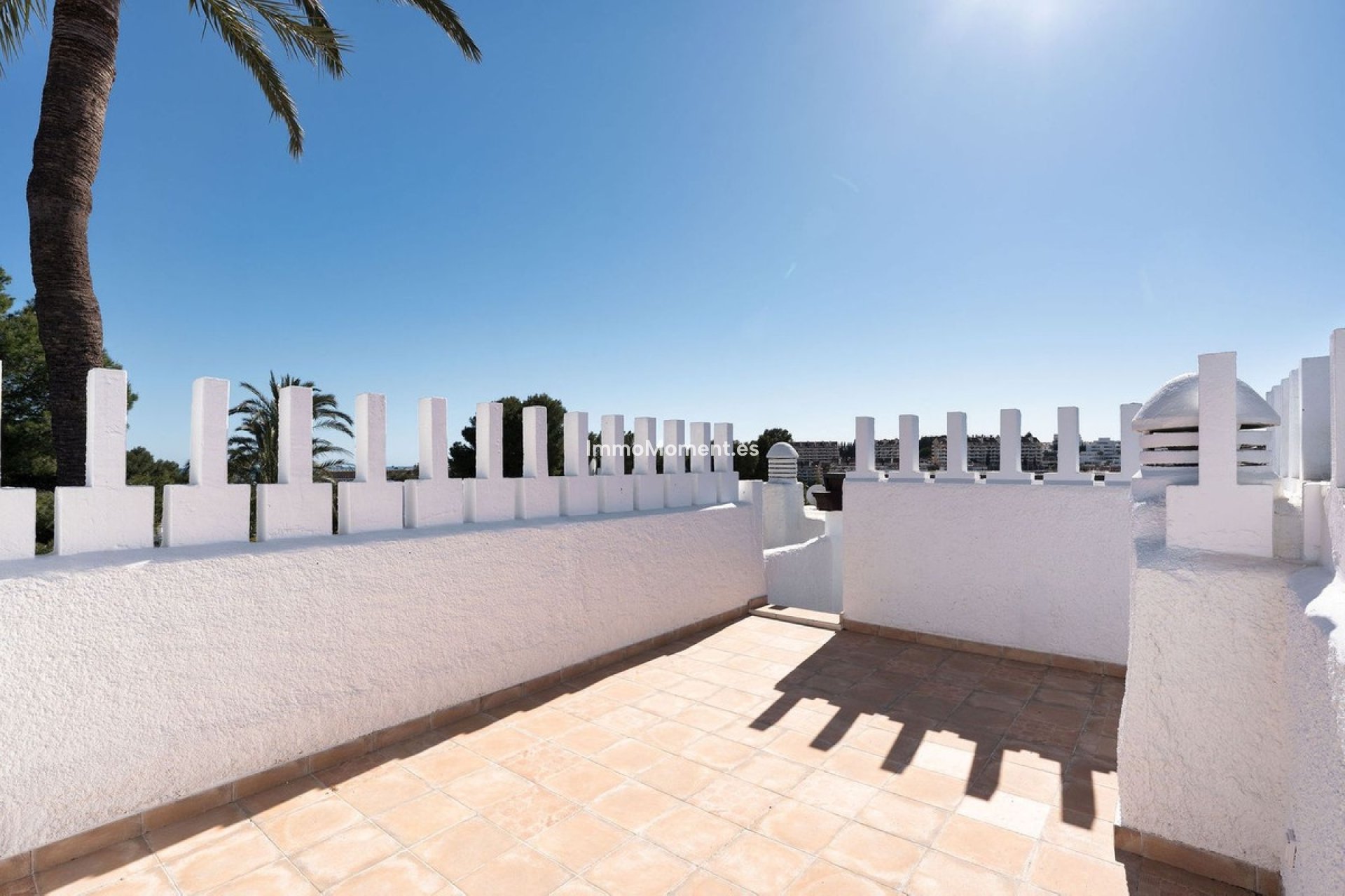 Resale - Apartment - Marbella - Nueva Andalucía