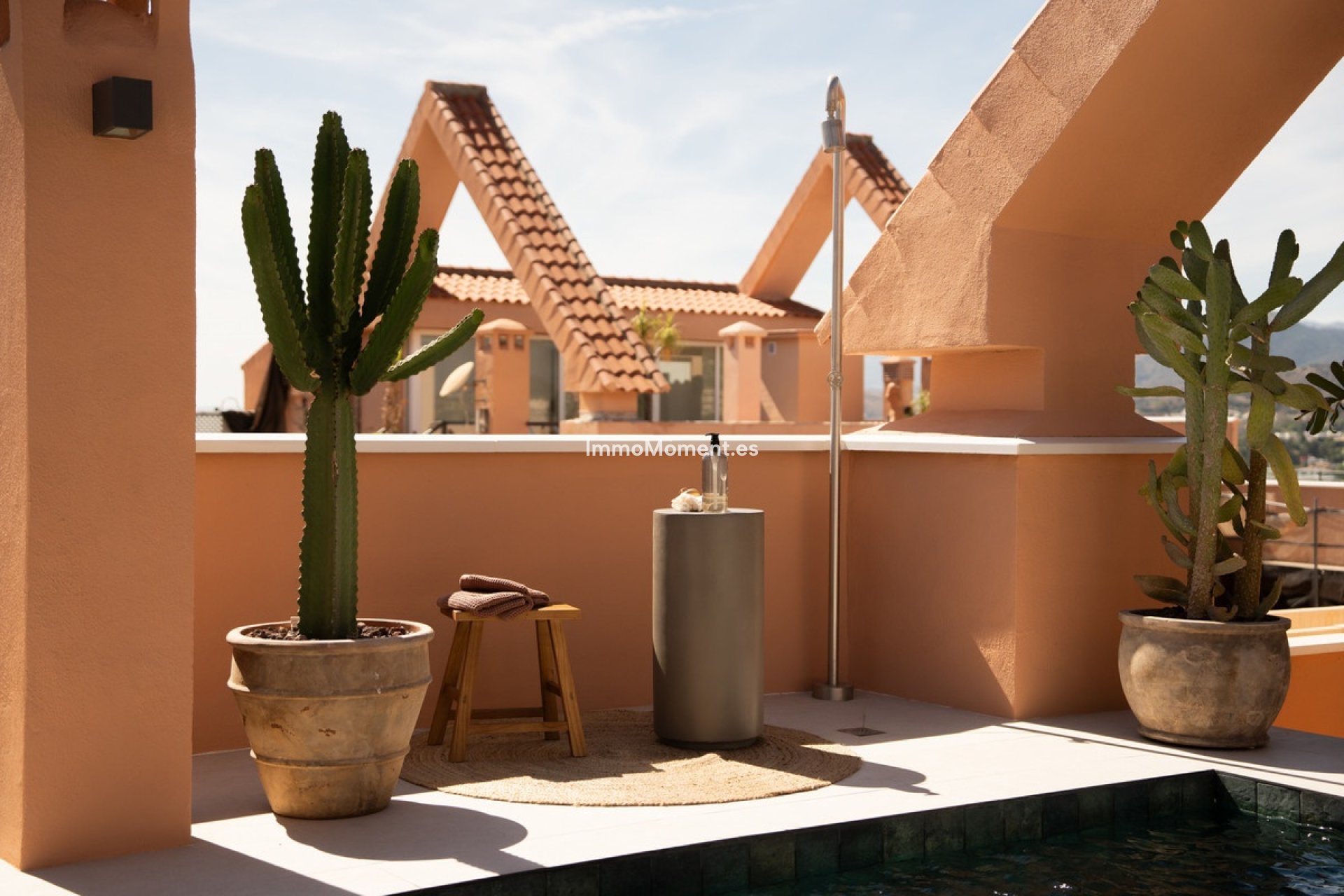 Resale - Apartment - Marbella - Nueva Andalucía