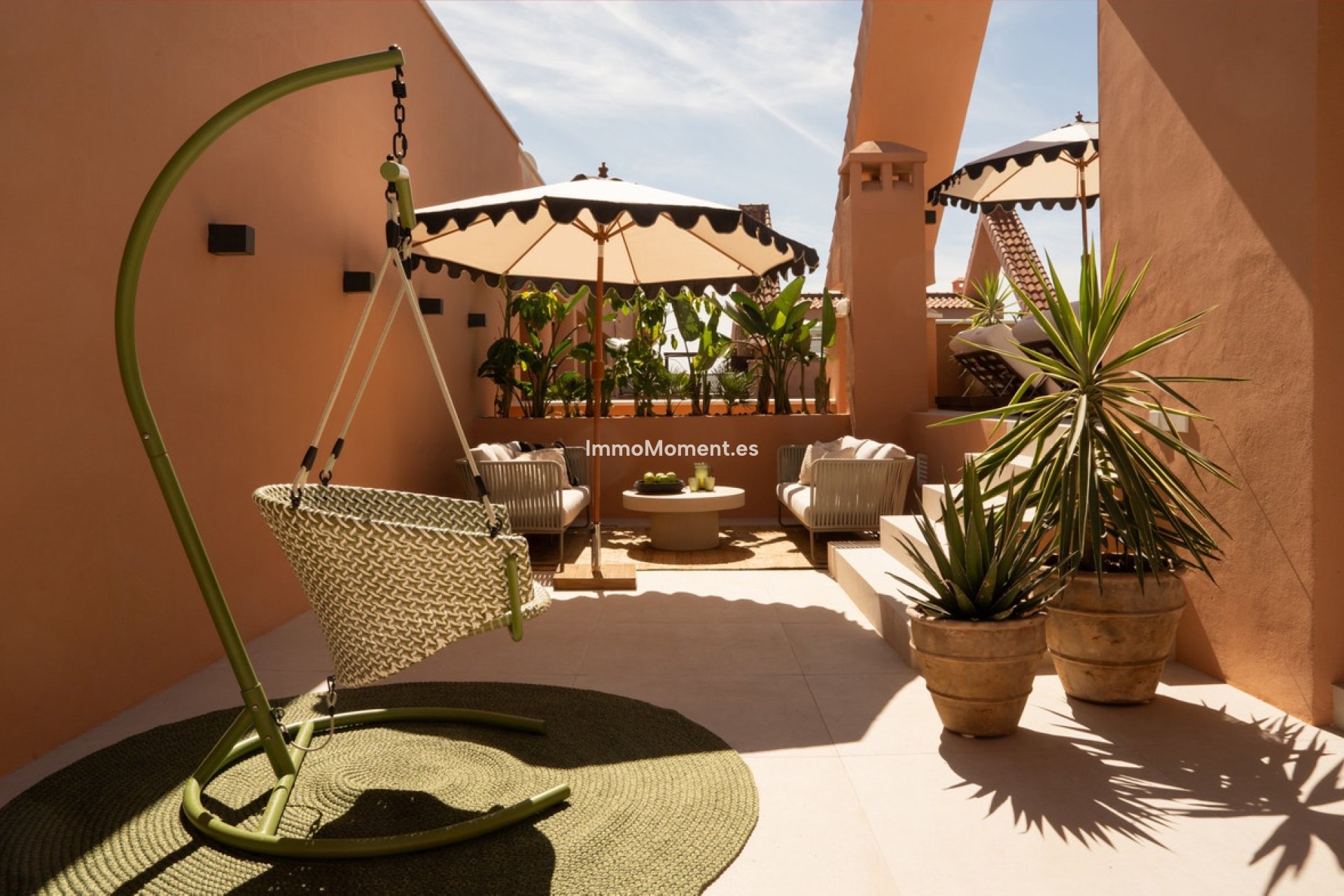 Resale - Apartment - Marbella - Nueva Andalucía