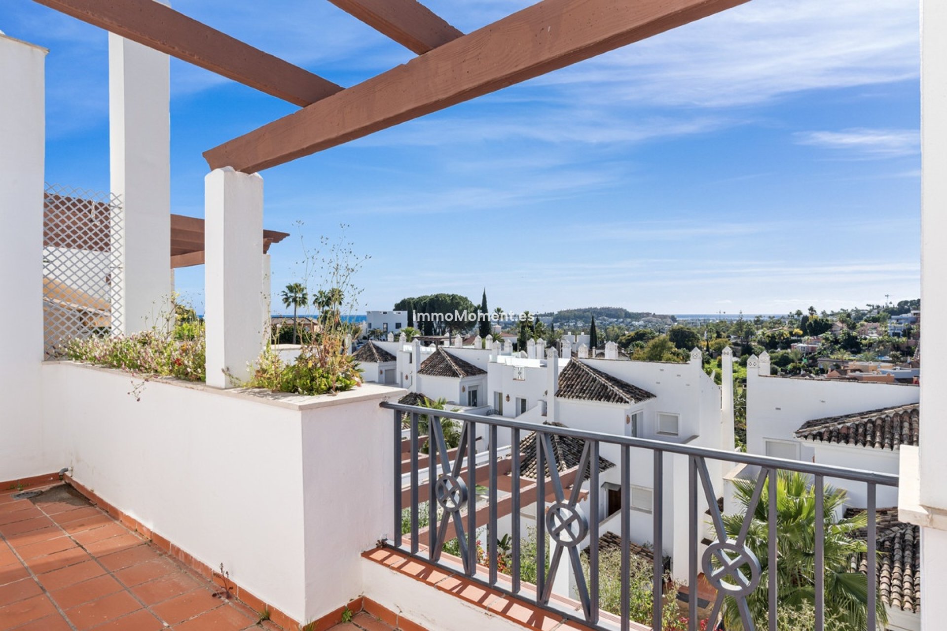Resale - Apartment - Marbella - Nueva Andalucía