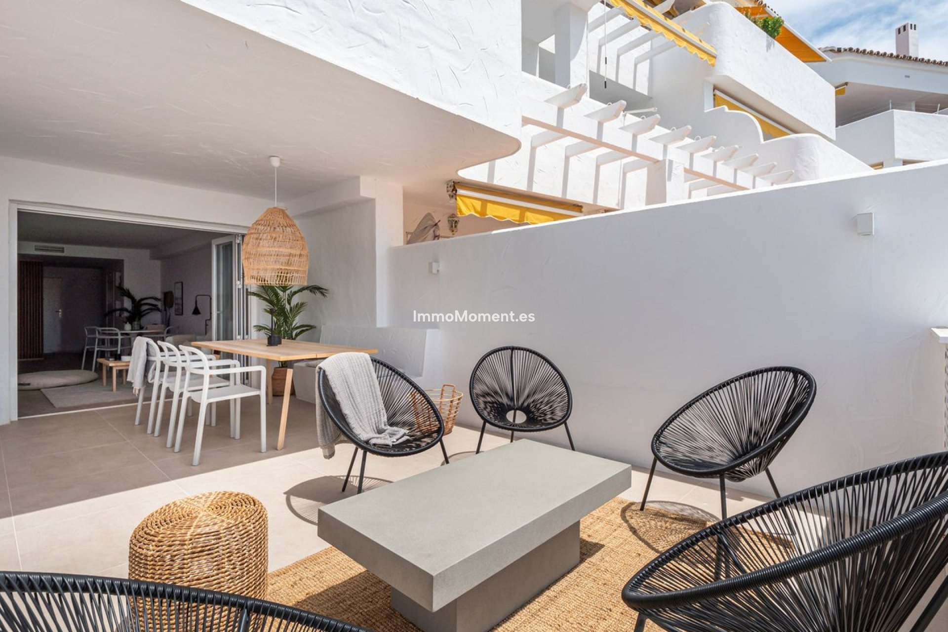 Resale - Apartment - Marbella - Nueva Andalucía