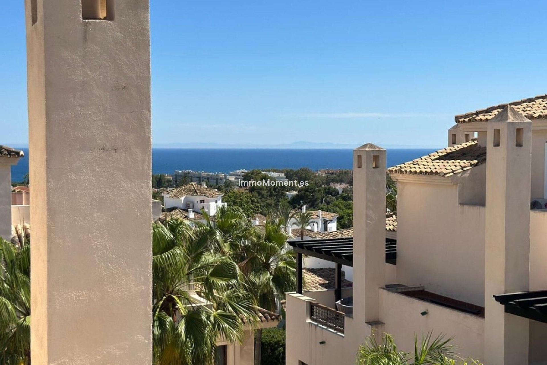 Resale - Apartment - Marbella - Nueva Andalucía