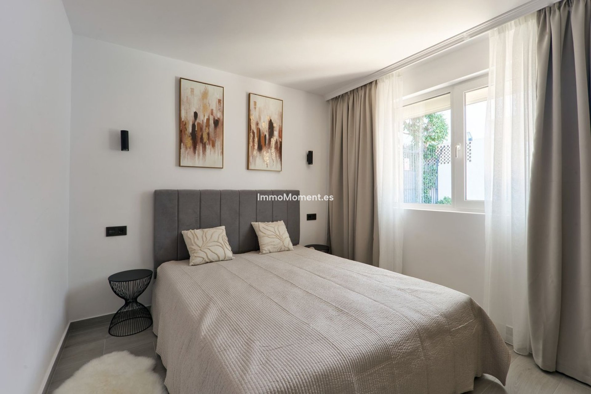 Resale - Apartment - Marbella - Nueva Andalucía