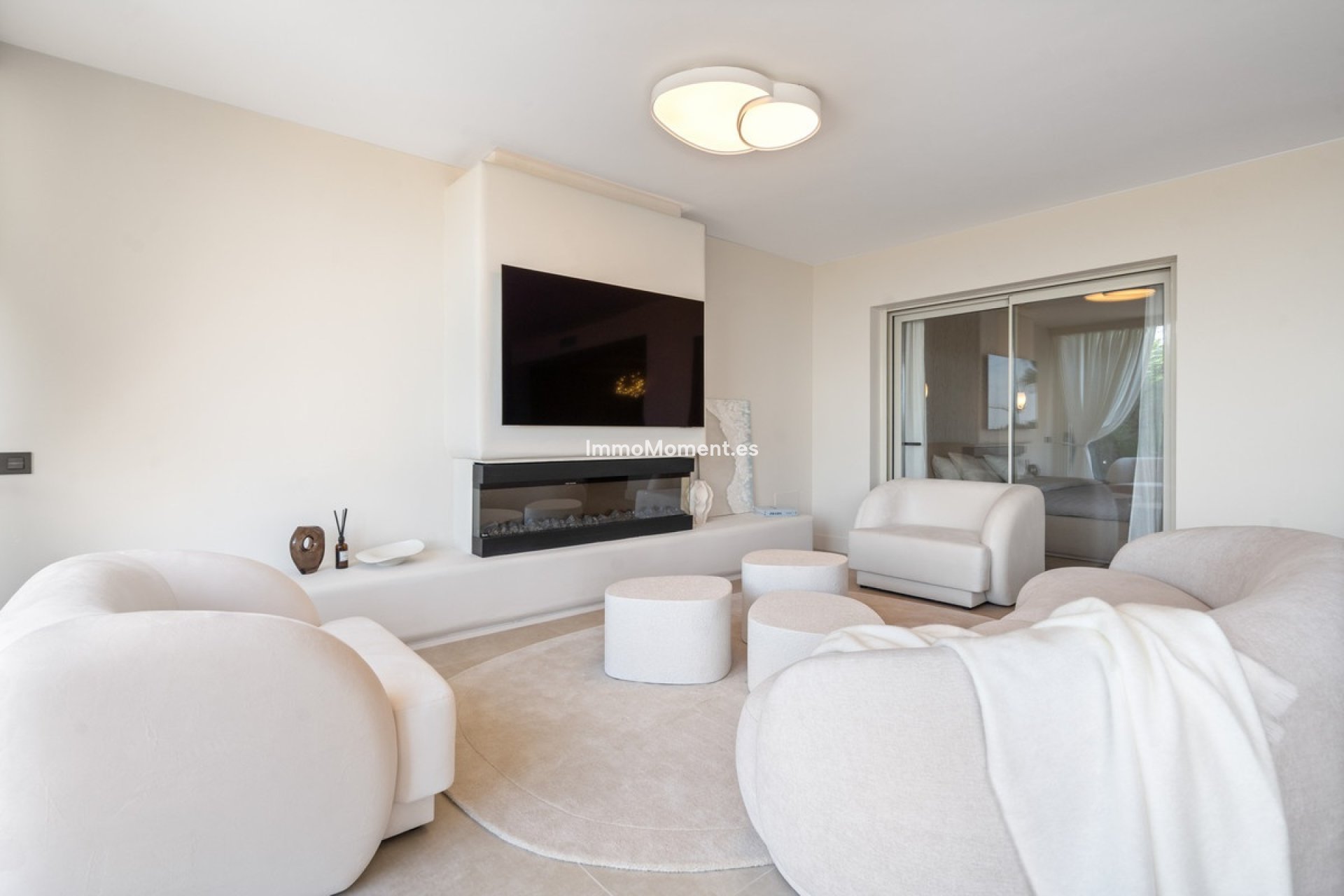 Resale - Apartment - Marbella - Nueva Andalucía