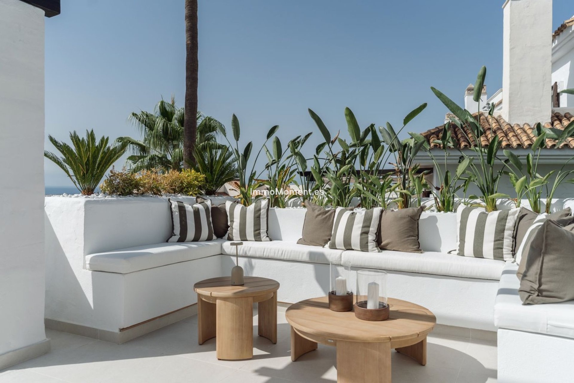 Resale - Apartment - Marbella - Nueva Andalucía