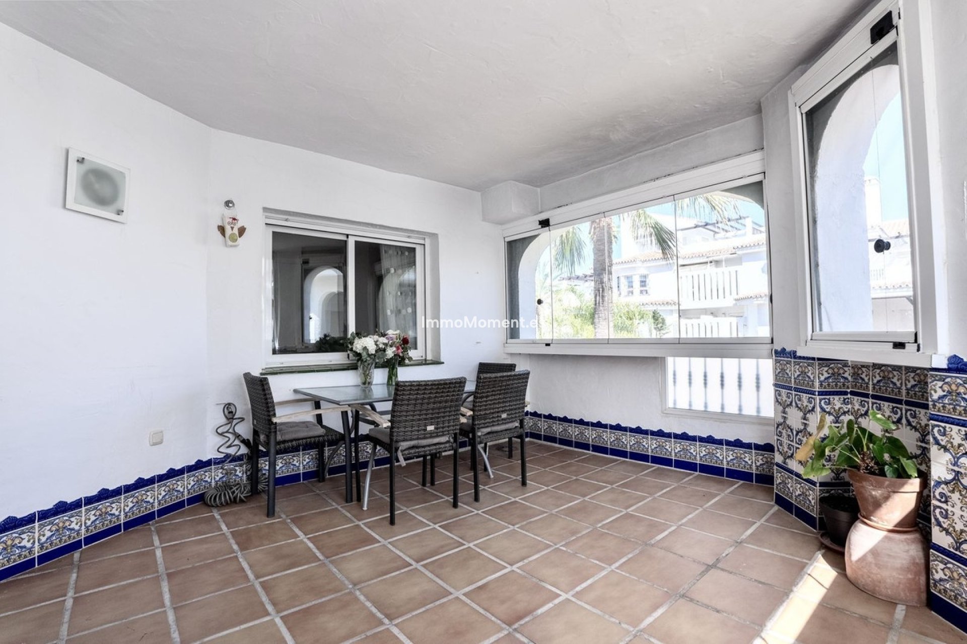 Resale - Apartment - Marbella - Nueva Andalucía