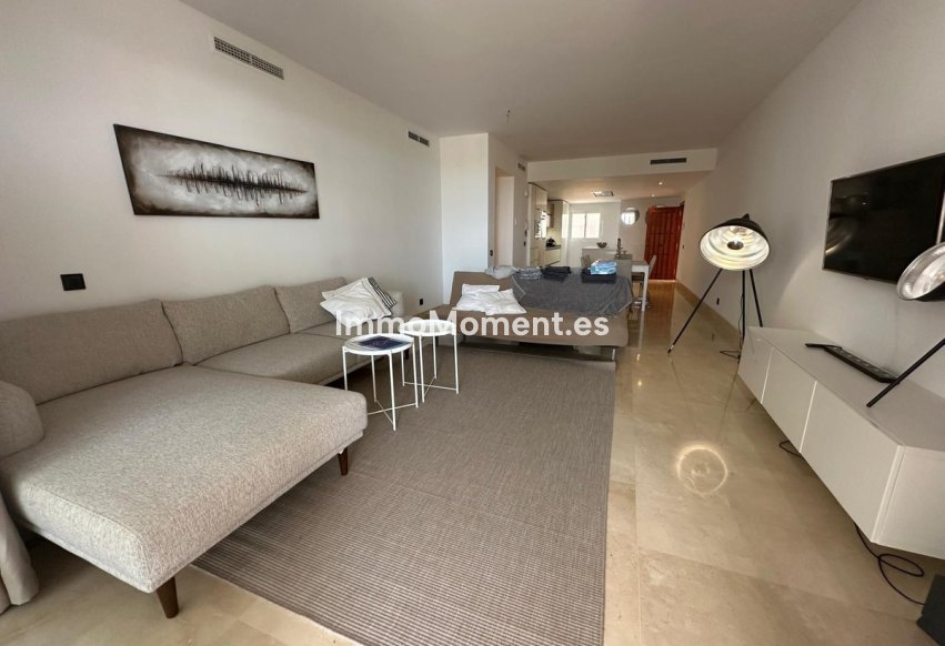 Resale - Apartment - Marbella - Nueva Andalucía