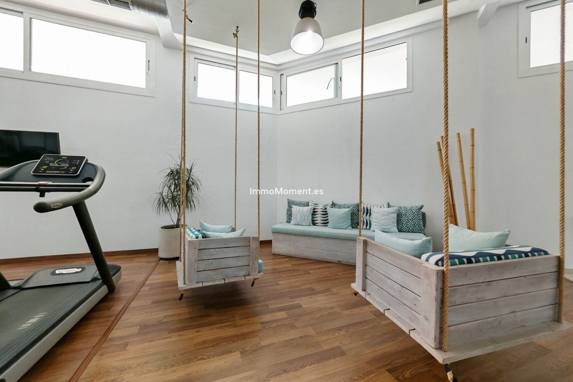 Resale - Apartment - Marbella - Nueva Andalucía