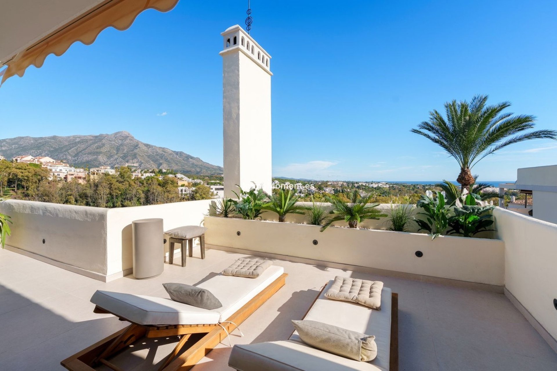 Resale - Apartment - Marbella - Nueva Andalucía