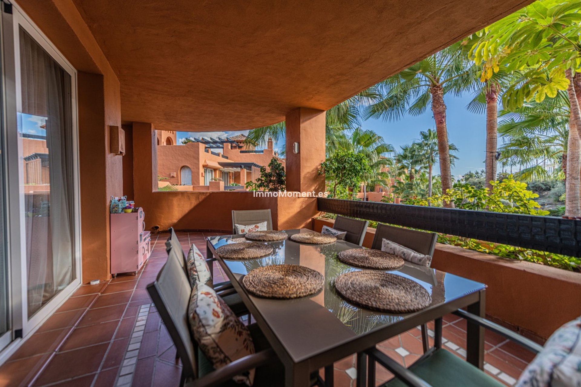 Resale - Apartment - Marbella - Nueva Andalucía