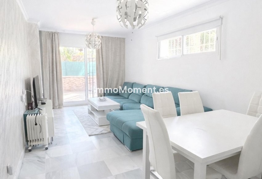 Resale - Apartment - Marbella - Nueva Andalucía