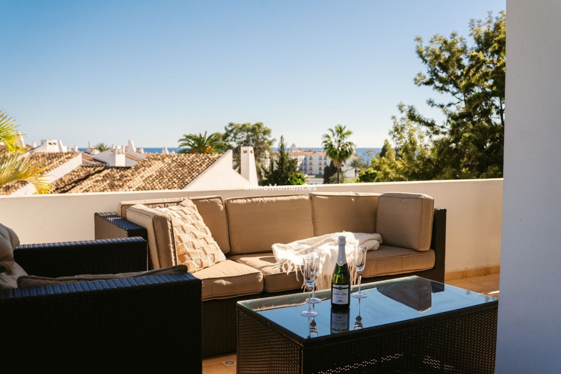 Resale - Apartment - Marbella - Nueva Andalucía