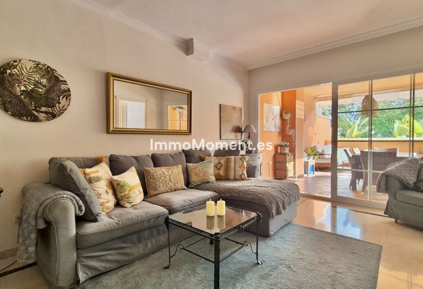 Resale - Apartment - Marbella - Nueva Andalucía
