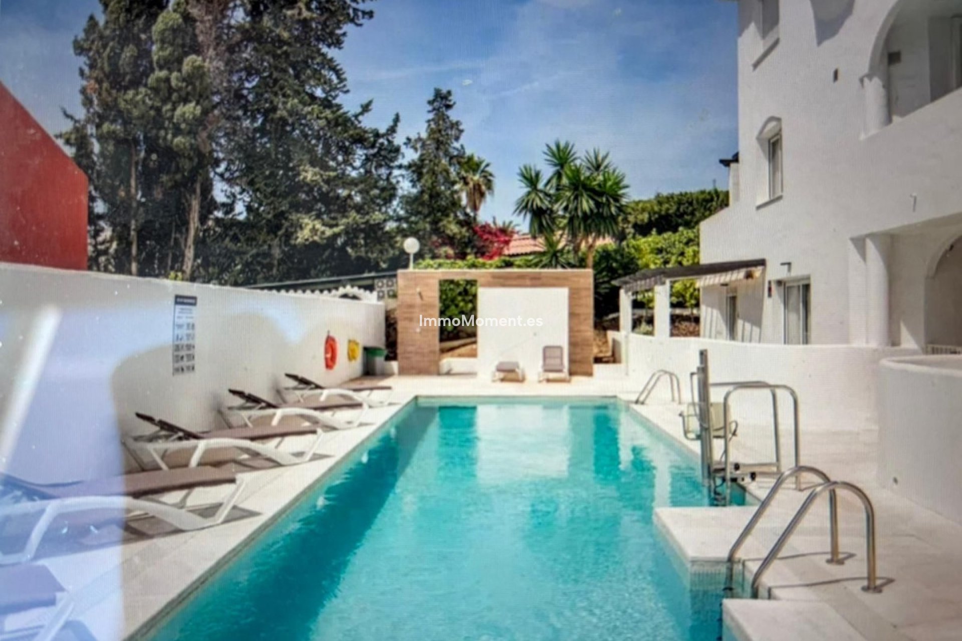 Resale - Apartment - Marbella - Nueva Andalucía