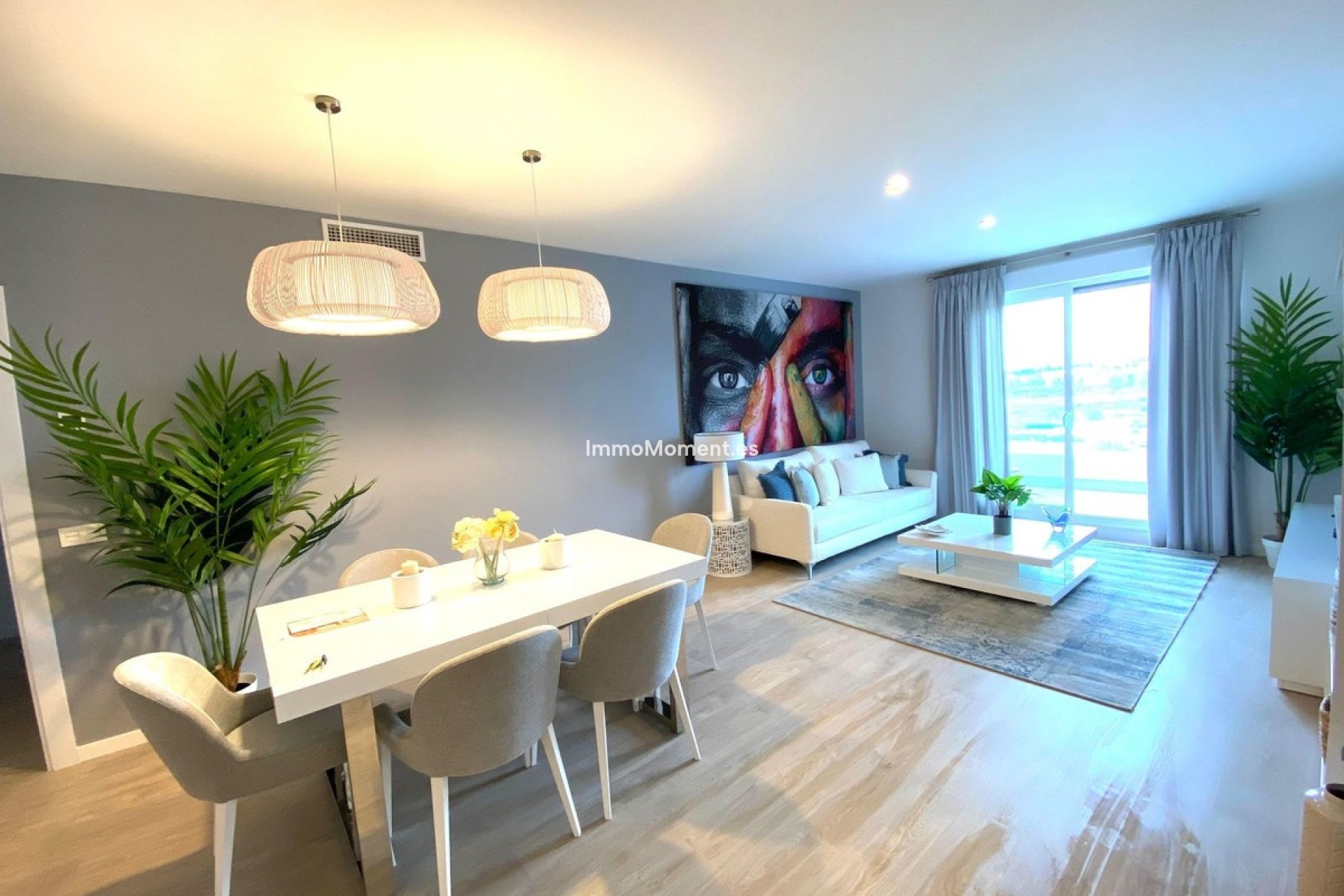 Resale - Apartment - Marbella - Nueva Andalucía
