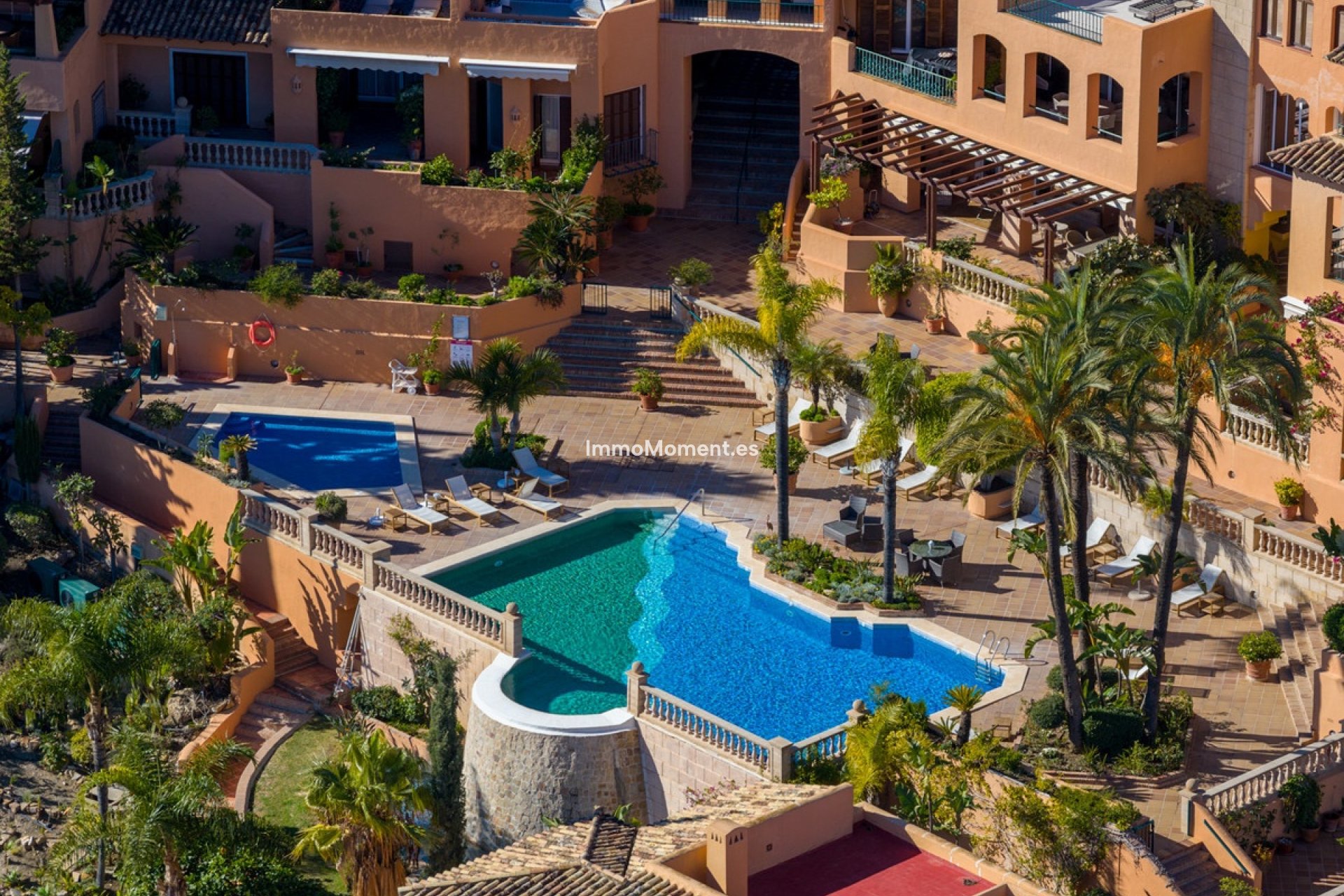 Resale - Apartment - Marbella - Nueva Andalucía