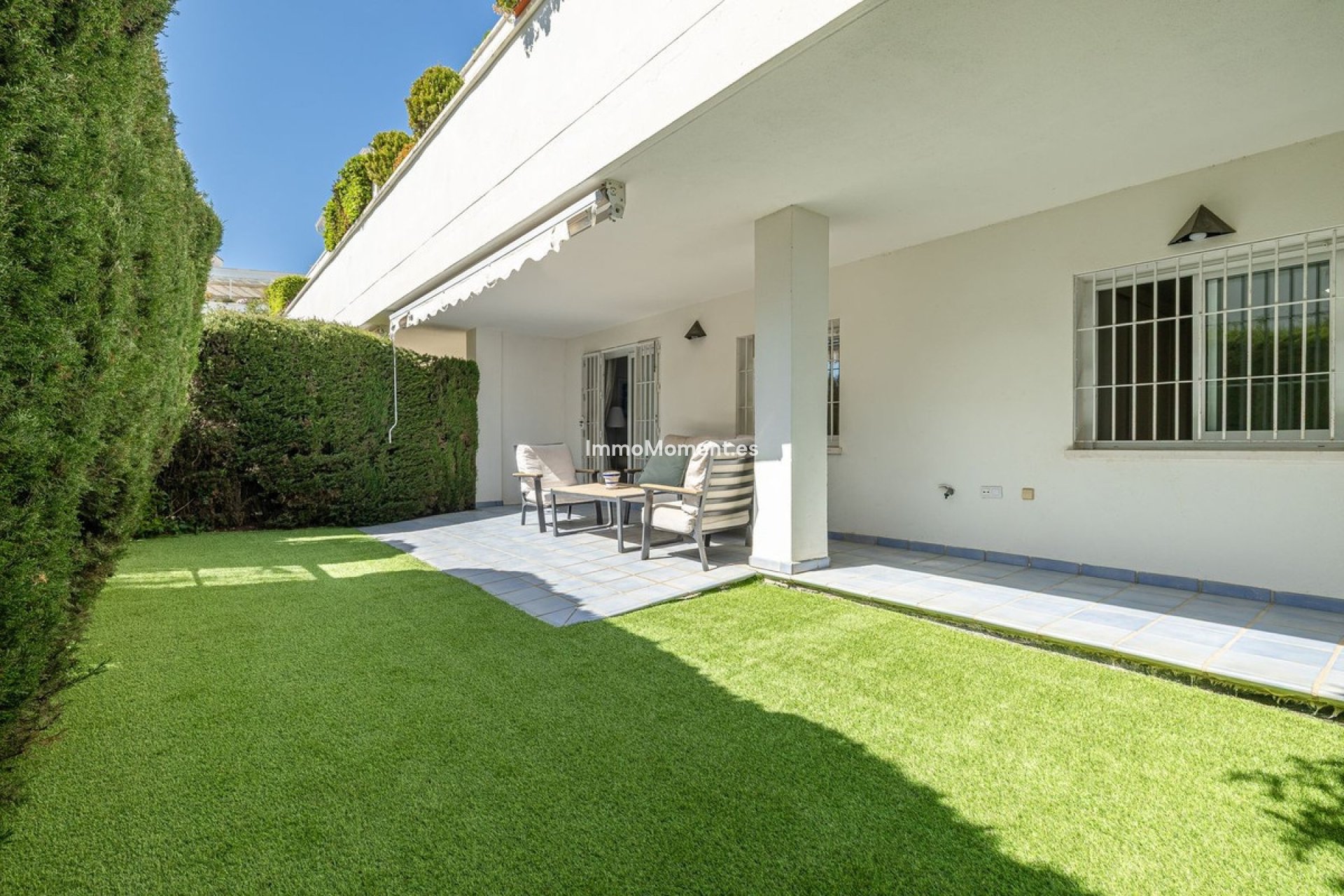 Resale - Apartment - Marbella - Nueva Andalucía