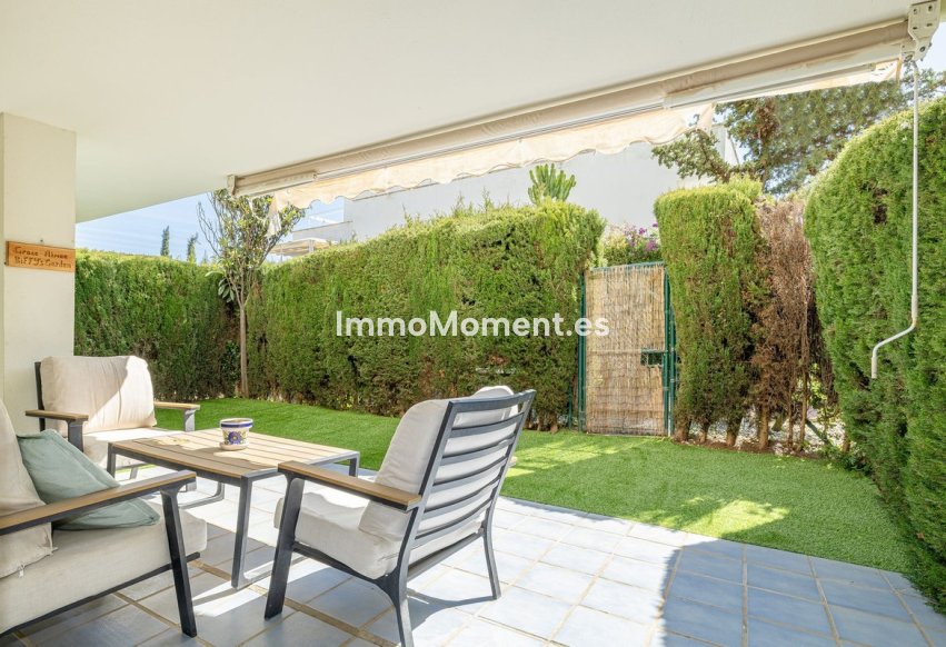 Resale - Apartment - Marbella - Nueva Andalucía