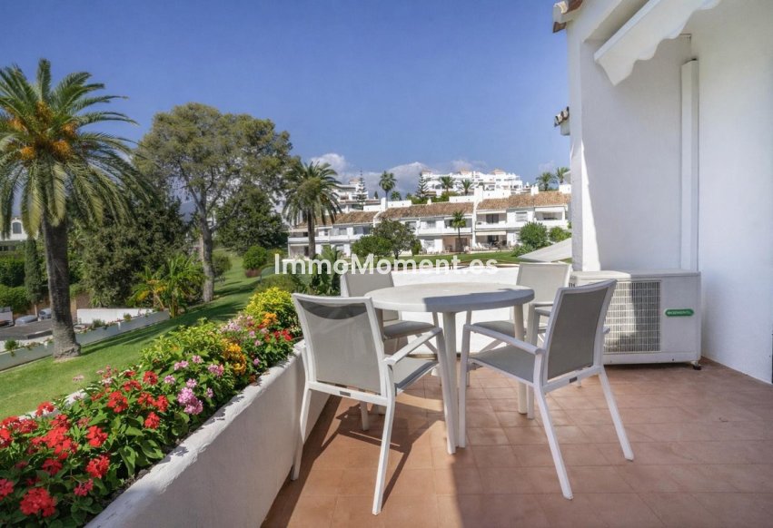 Resale - Apartment - Marbella - Nueva Andalucía