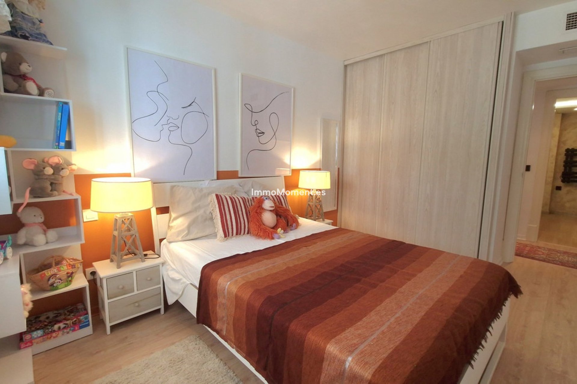 Resale - Apartment - Marbella - Nueva Andalucía