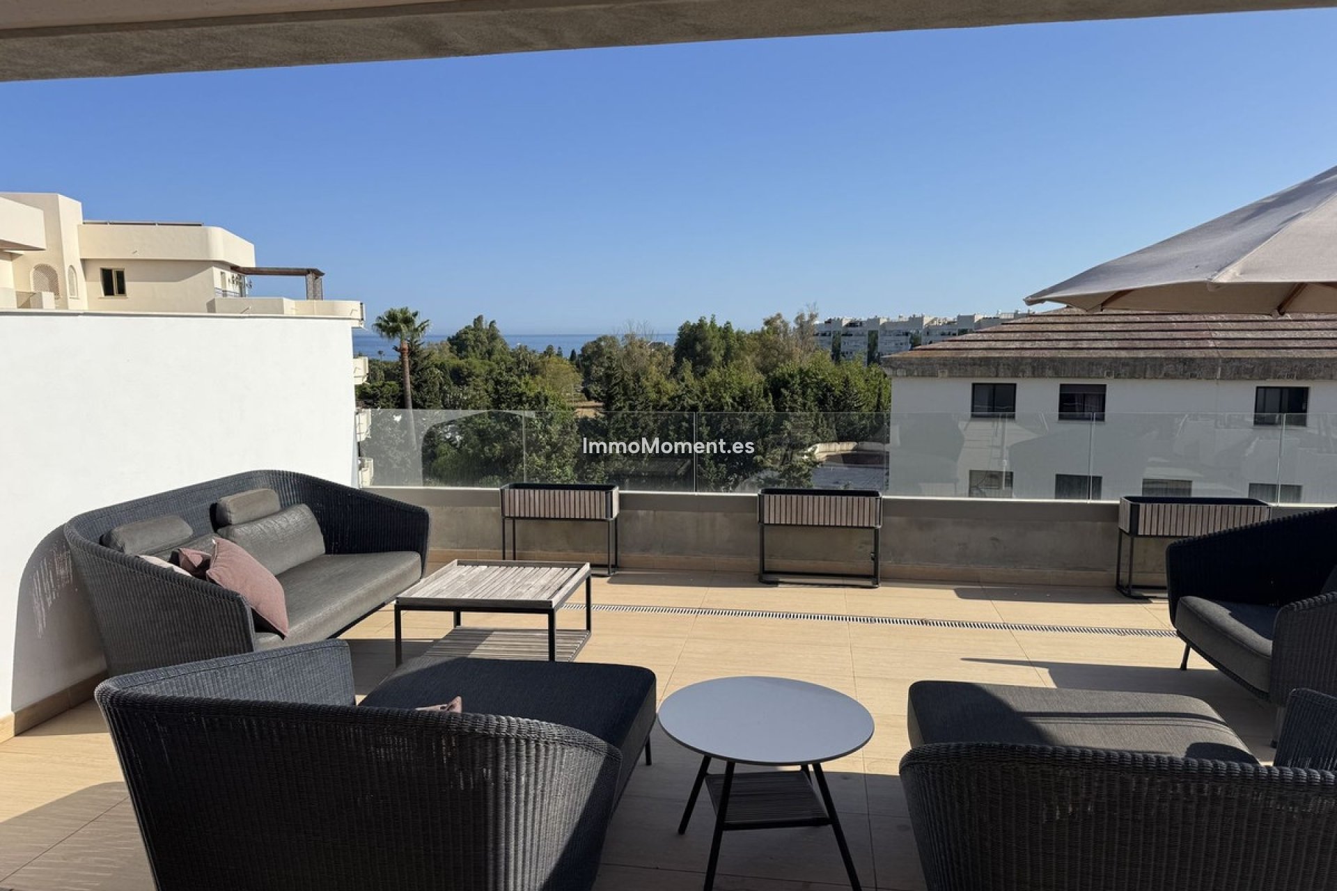 Resale - Apartment - Marbella - Nueva Andalucía