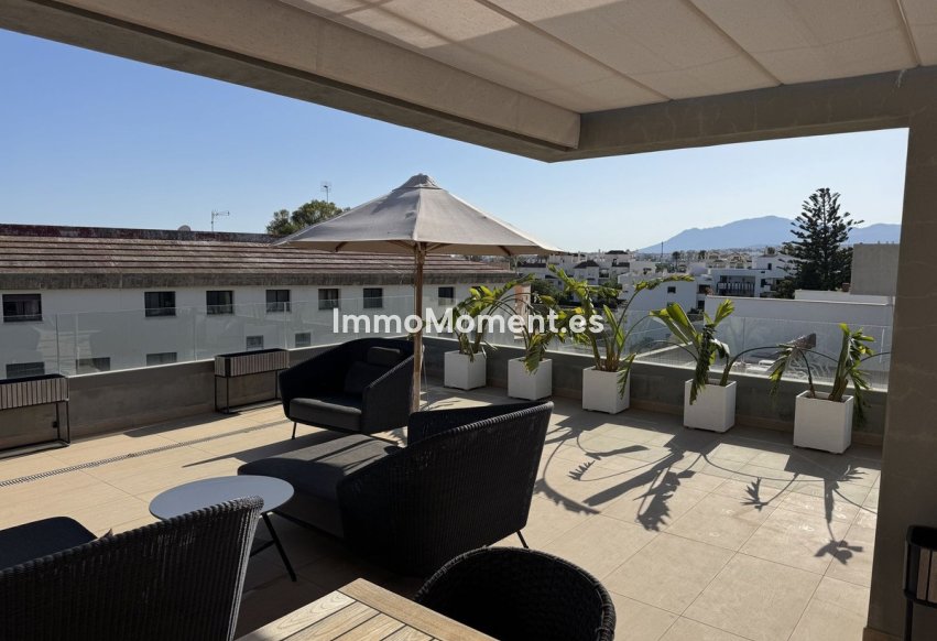 Resale - Apartment - Marbella - Nueva Andalucía