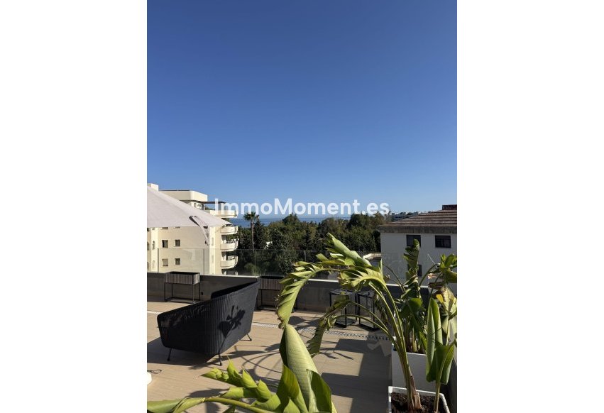 Resale - Apartment - Marbella - Nueva Andalucía