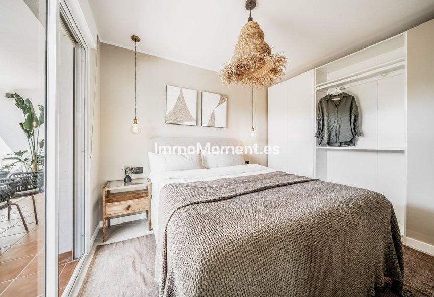 Resale - Apartment - Marbella - Nueva Andalucía