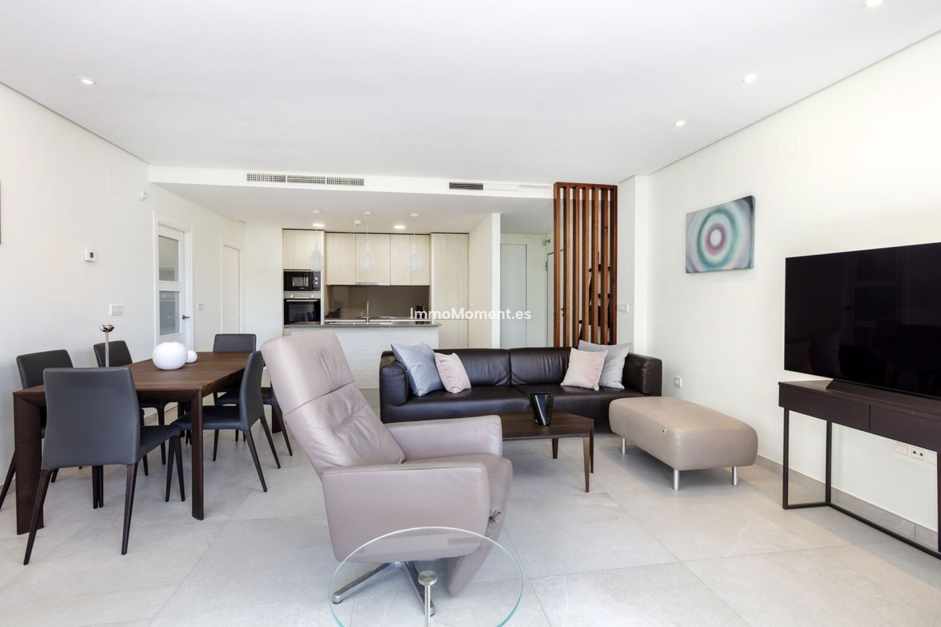 Resale - Apartment - Marbella - Nueva Andalucía