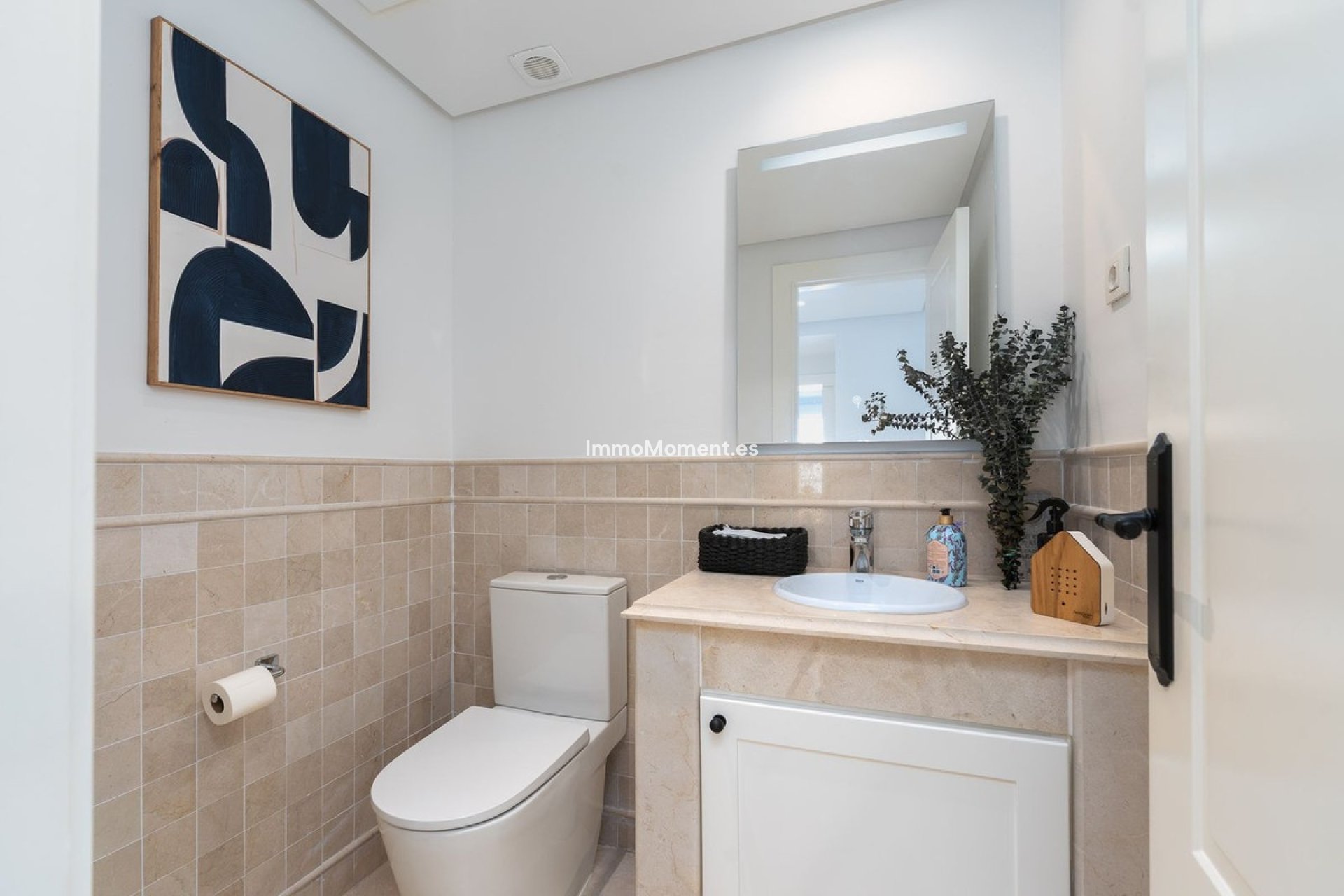 Resale - Apartment - Marbella - Nueva Andalucía