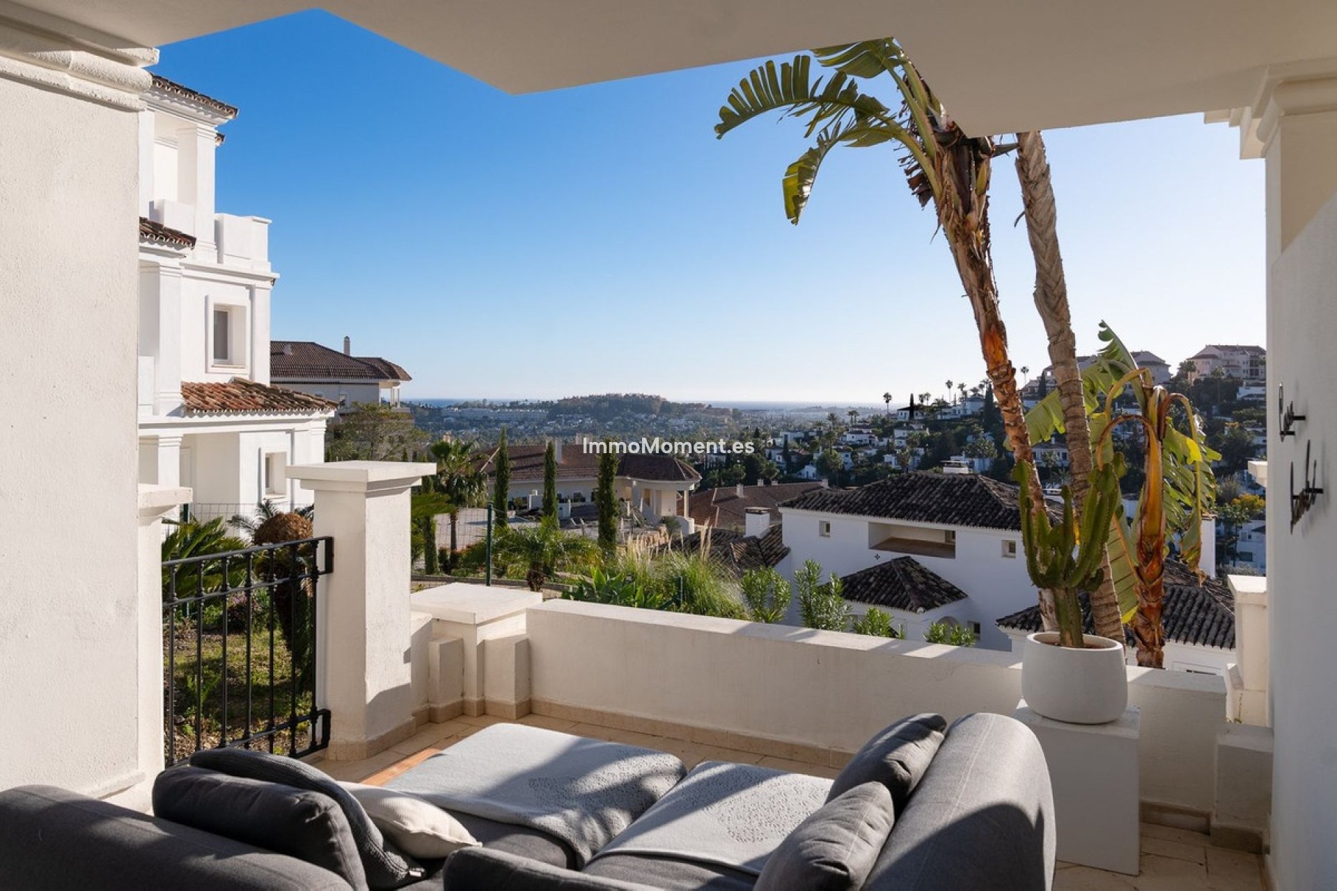 Resale - Apartment - Marbella - Nueva Andalucía