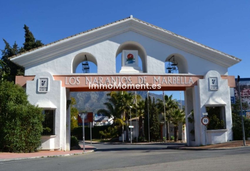 Resale - Apartment - Marbella - Nueva Andalucía