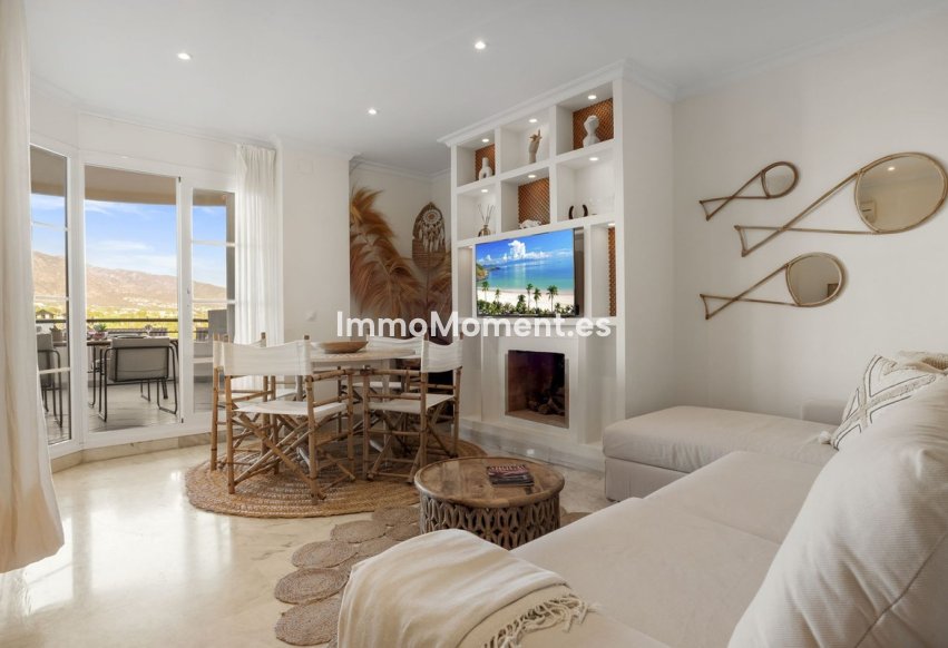 Resale - Apartment - Marbella - Nueva Andalucía