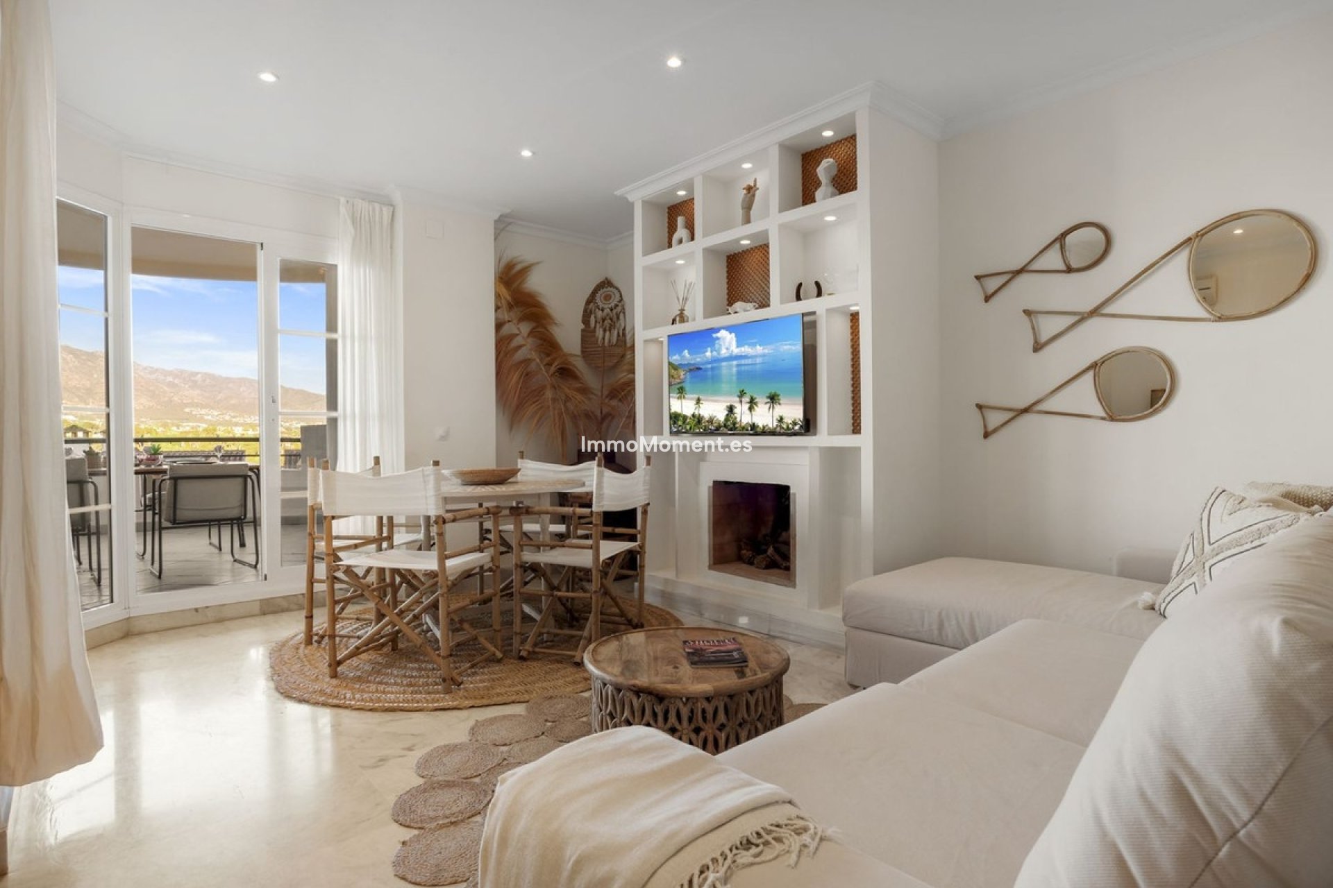 Resale - Apartment - Marbella - Nueva Andalucía