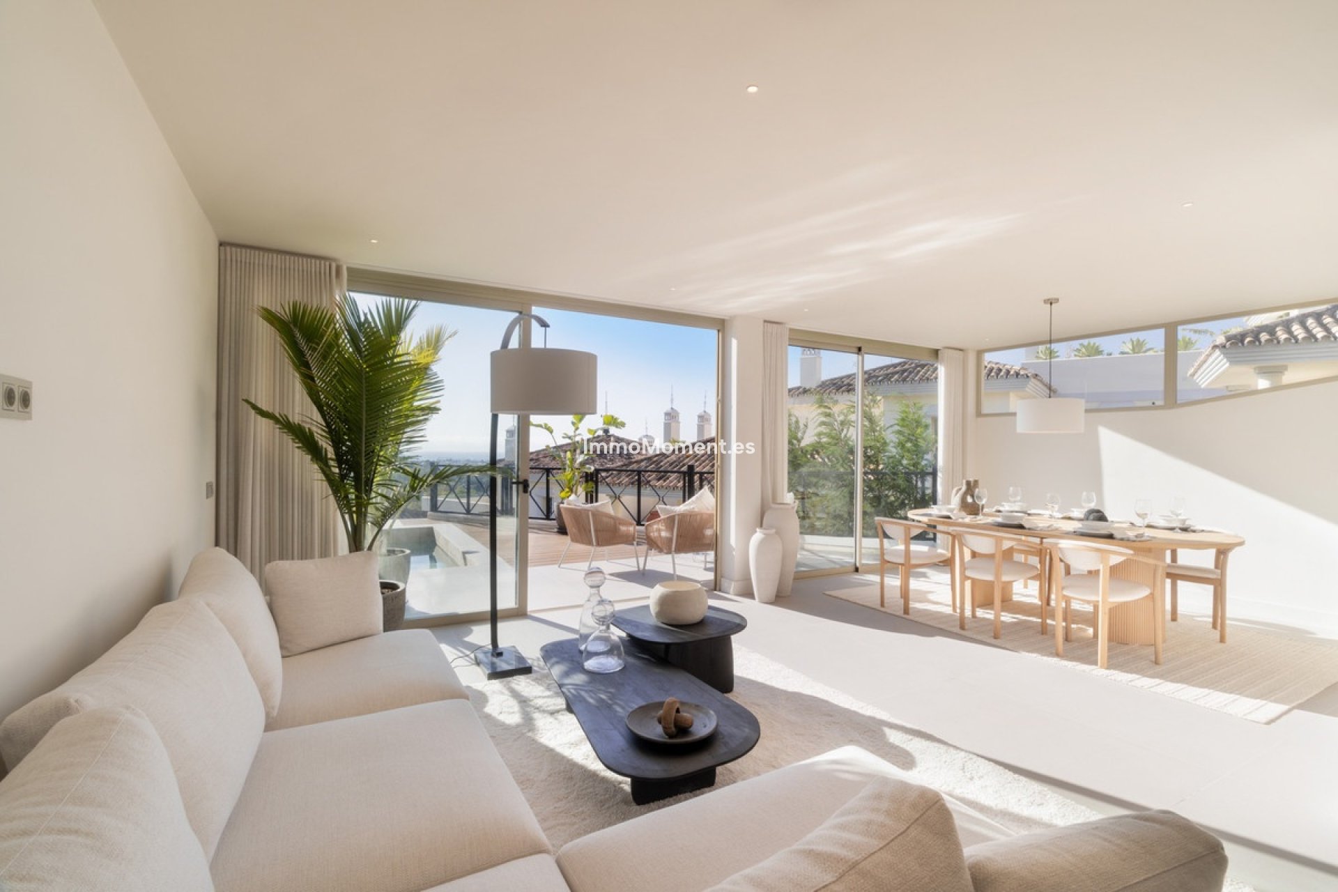 Resale - Apartment - Marbella - Nueva Andalucía