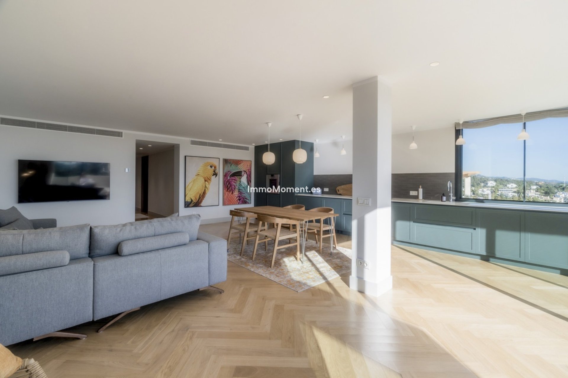 Resale - Apartment - Marbella - Nueva Andalucía