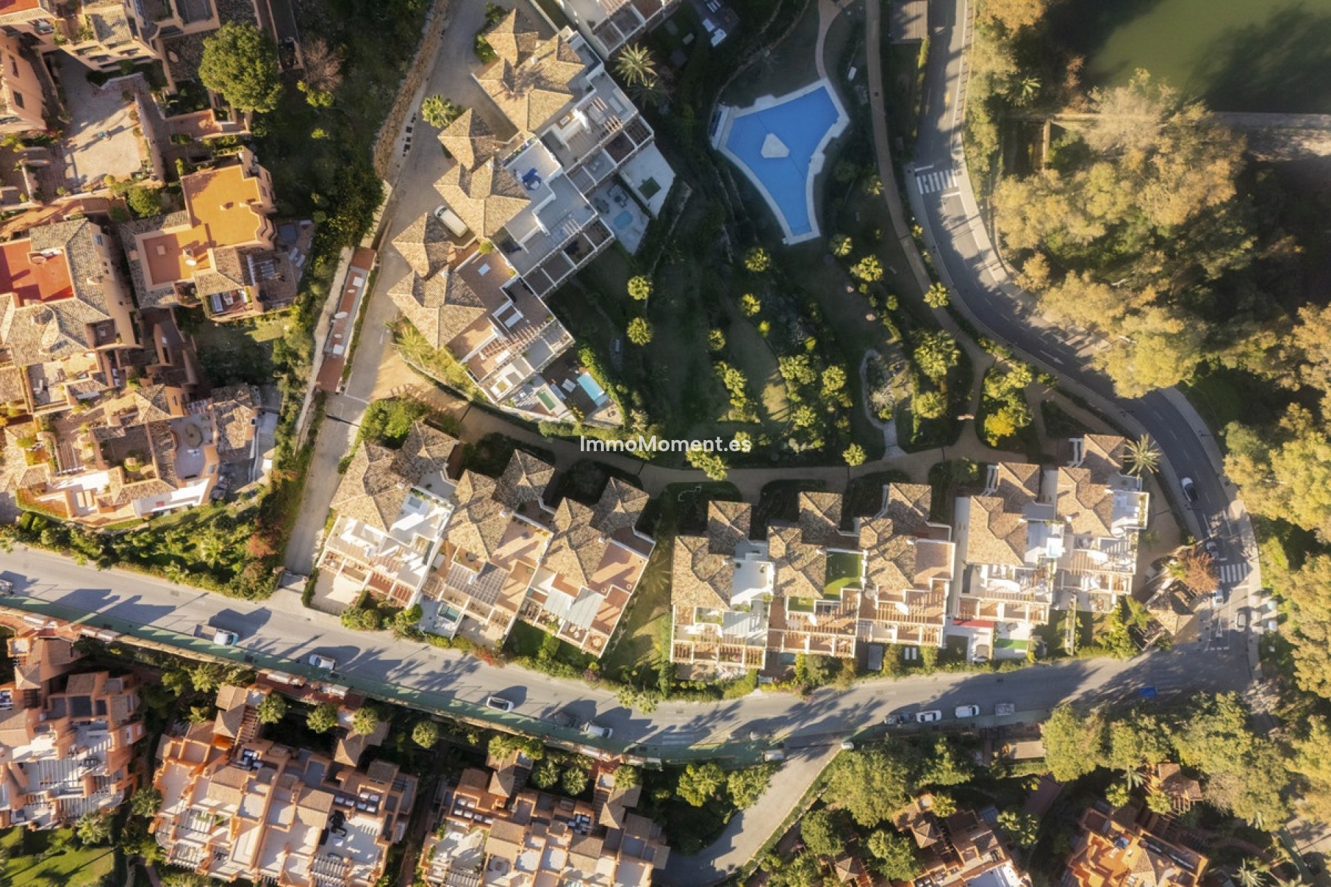 Resale - Apartment - Marbella - Nueva Andalucía