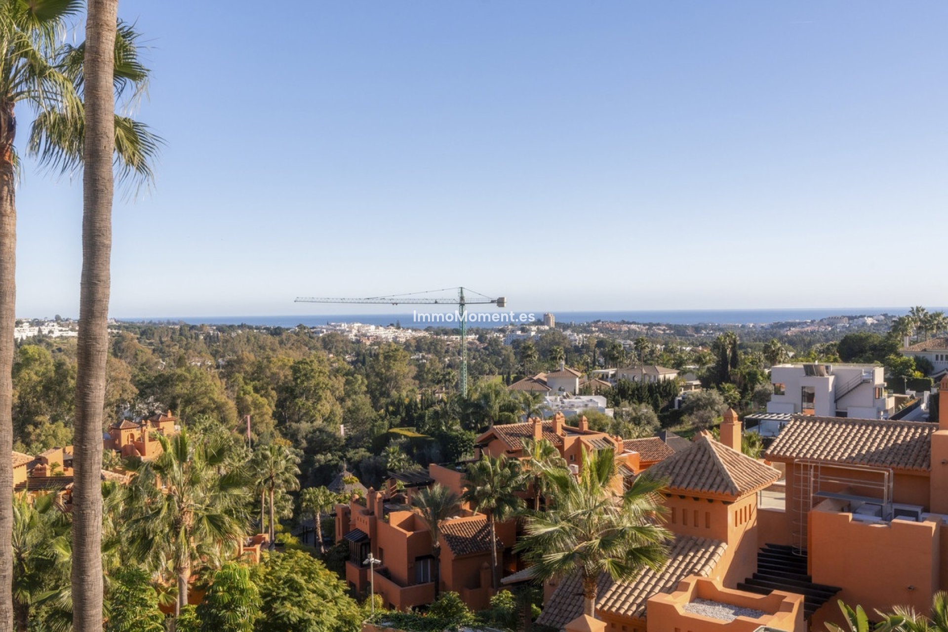 Resale - Apartment - Marbella - Nueva Andalucía