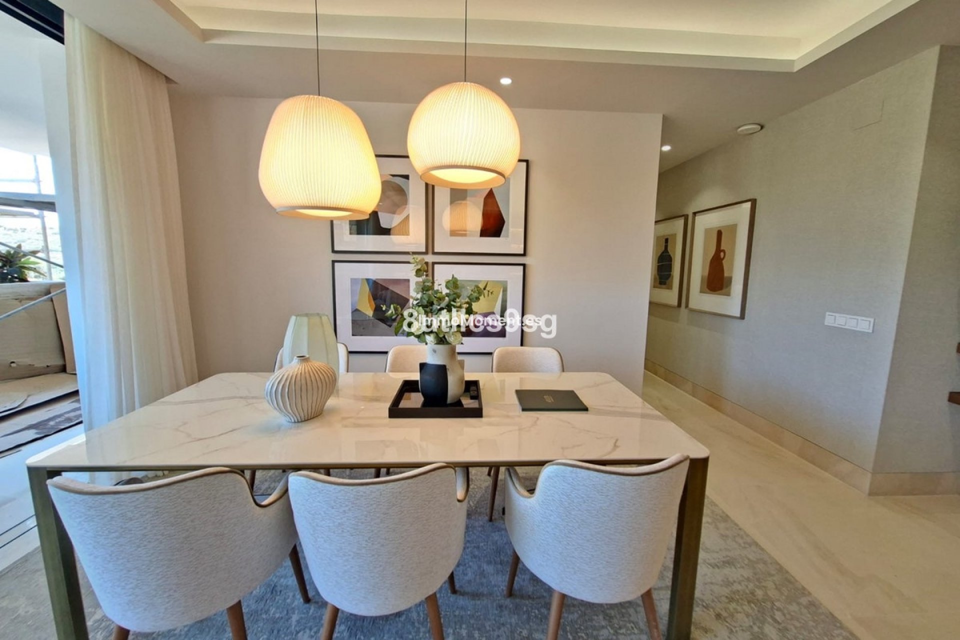 Resale - Apartment - Marbella - Nueva Andalucía