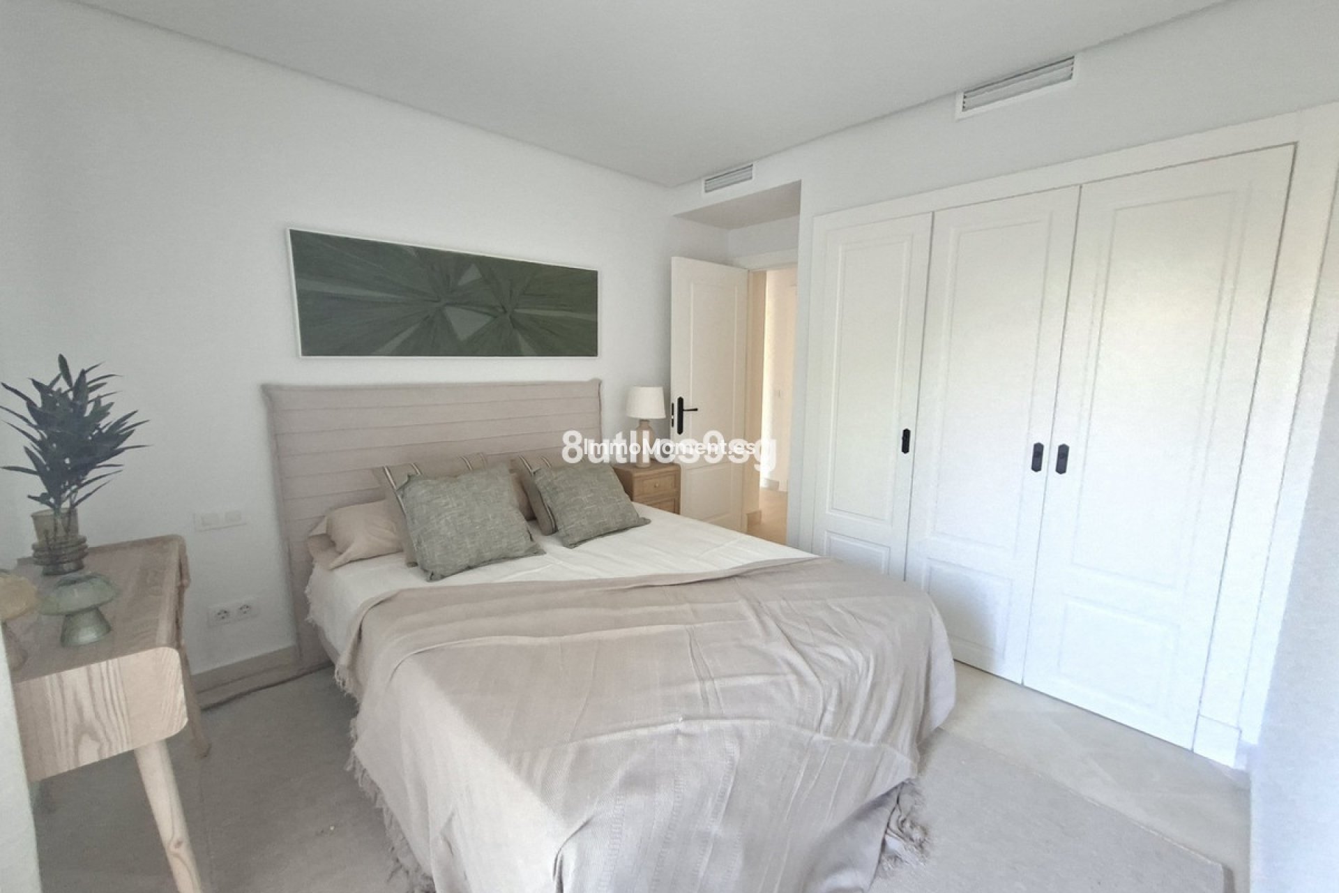 Resale - Apartment - Marbella - Nueva Andalucía